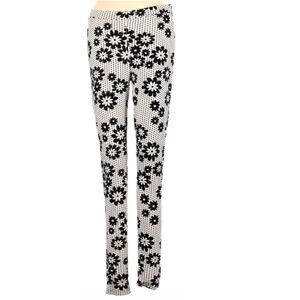 Forever 21, Casual Velvet Floral Stretch pants